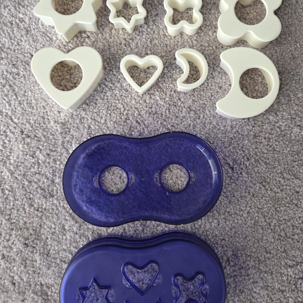 Tupperware Blue Cookie Cutter Set - Picture 3 of 3
